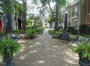 7620 Olympia Dr, Houston, TX 77063