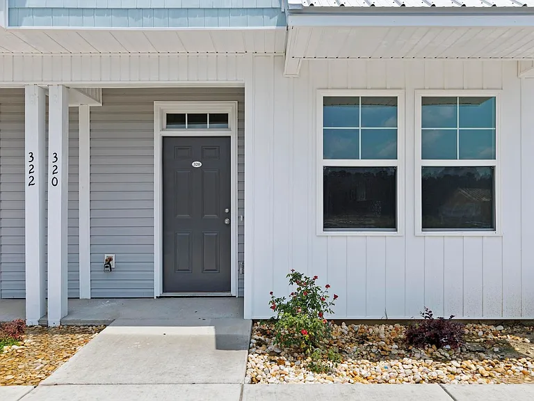 320 Starfish Ln — Photo 21