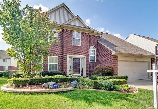 1st image of 38273 Plumhollow Dr