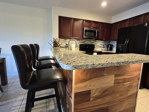3rd image of 13941 Fairway Island Dr APT 726
