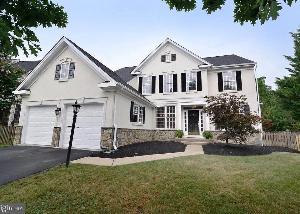 1st image of 21647 Stillbrook Farm Dr