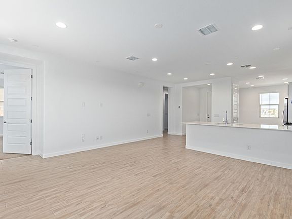 5th image of 5810 N 90th Dr