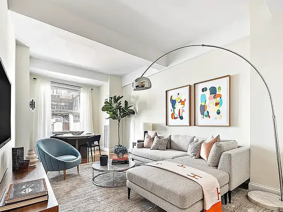88 Greenwich St #14