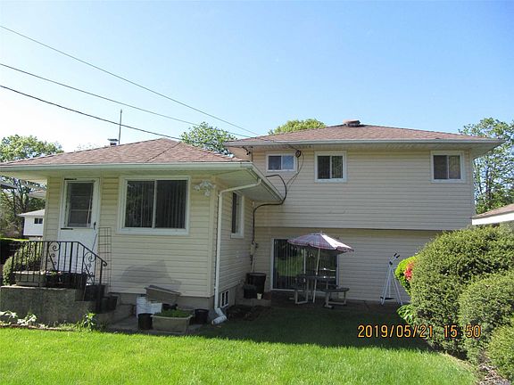 5th image of 344 White Birch Ln