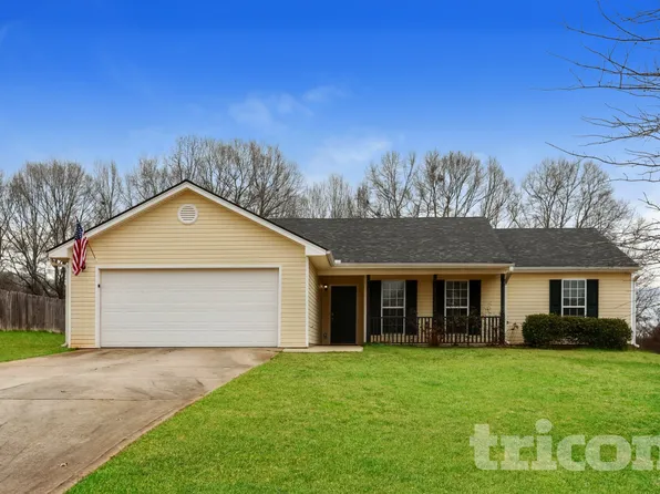 745 Remington Cir, Winder, GA 30680