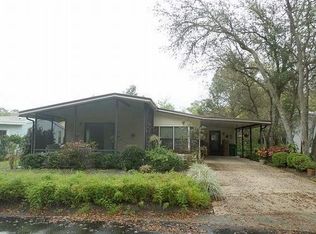 318 Notch Ln, Deland, FL 32724