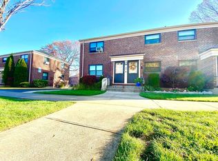 73-55 217th St #1, Oakland Gardens, NY 11364