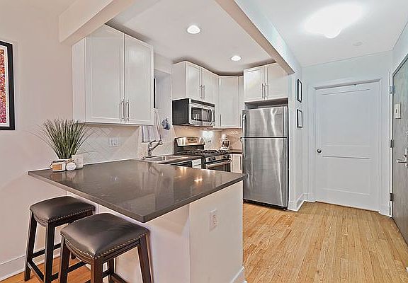 4th image of 305 W 150th St #104A