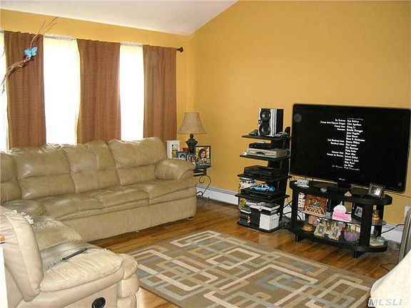 5th image of 18 Park Ln