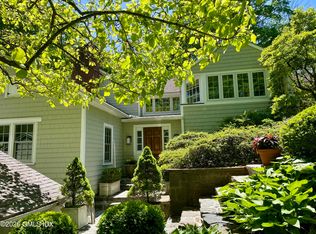 208 Bedford Rd, Greenwich, CT 06831