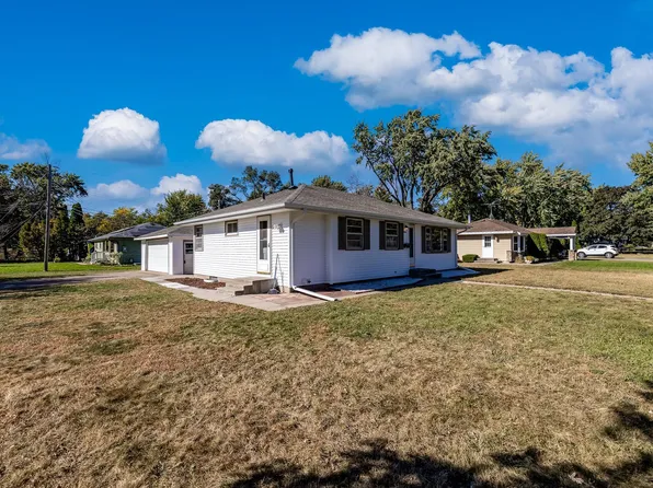 9462 Stevens Ave S, Bloomington, MN 55420