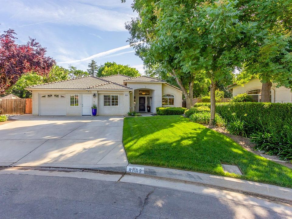 1st image of 8692 N Sierra Vista Ave