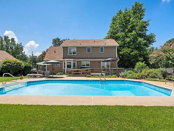 5th image of 106 Brent Ln