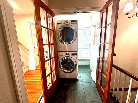 5th image of 435 S Main St APT 3