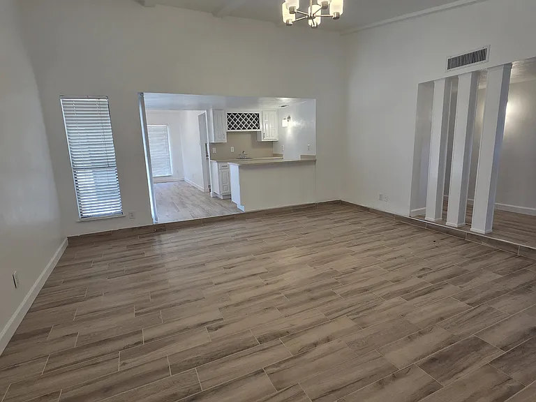 10218 White Elm Rd — Photo 2