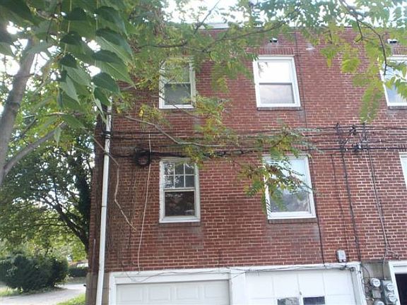 3rd image of 623 Glenview St