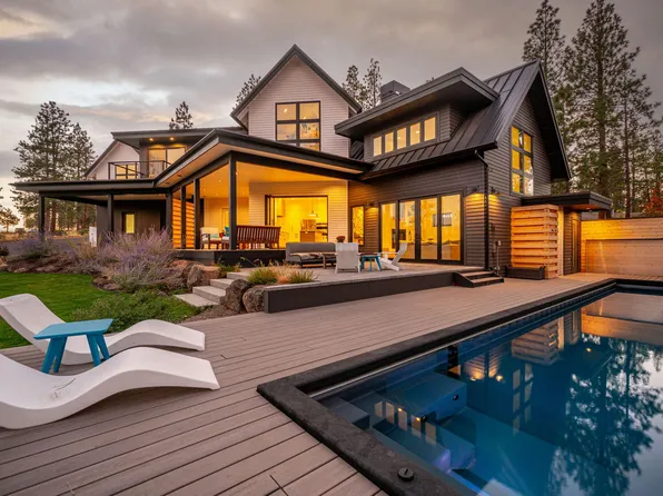 62452 McClain Dr, Bend, OR 97703