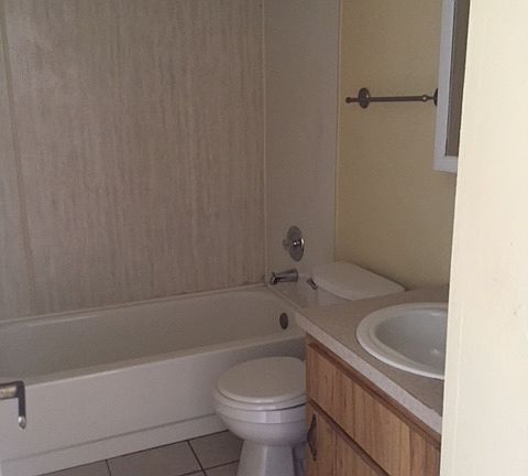 5th image of 6209 Missouri Ave