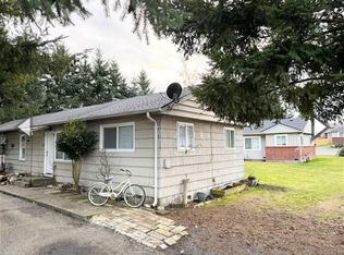 5004 190th St SW #B, Lynnwood, WA 98036