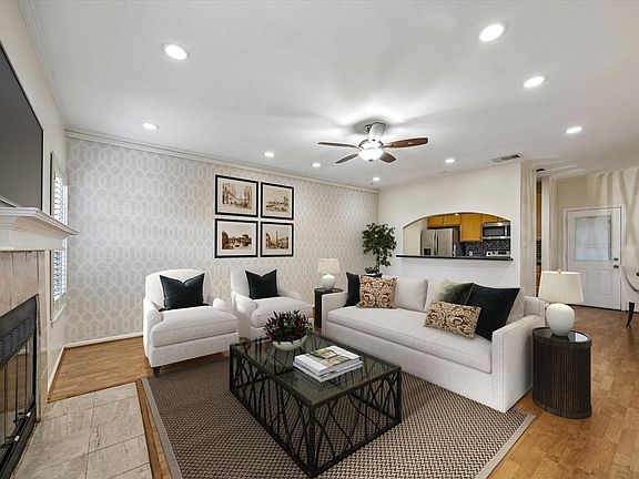 3rd image of 9850 Pagewood Ln APT 1507