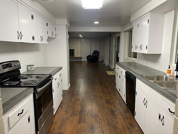 4th image of 4608 S Creekview Cir