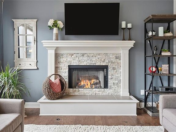 4th image of 13843 W 154th Ter