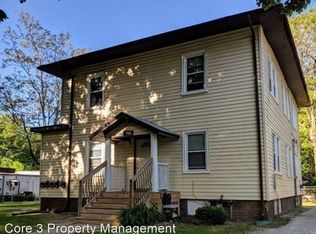 702 N Oak St APT A, Bloomington, IL 61701