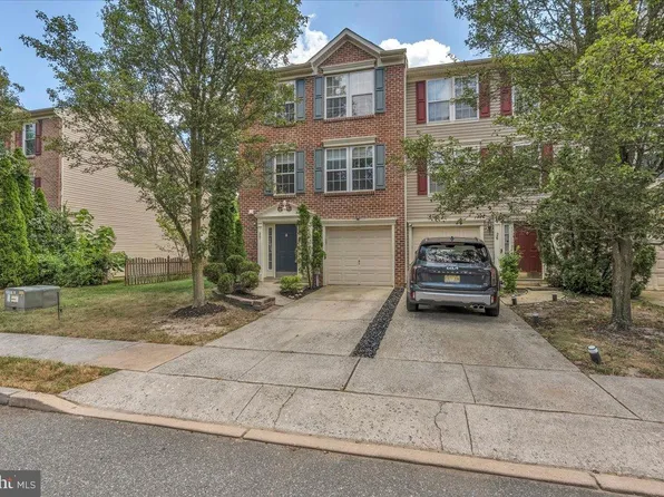 27 Golf View Ct, Pine Hill, NJ 08021