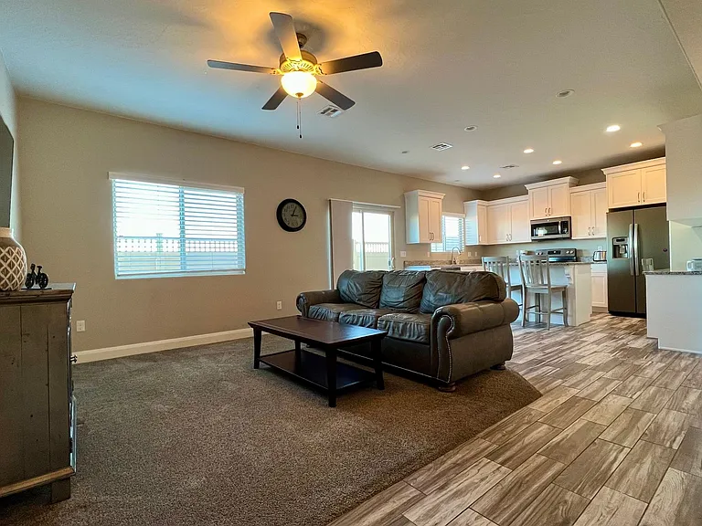 2520 Blackhawk Dr #30 — Photo 5