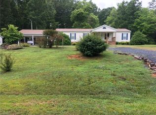 401 King Rd, Seagrove, NC 27341