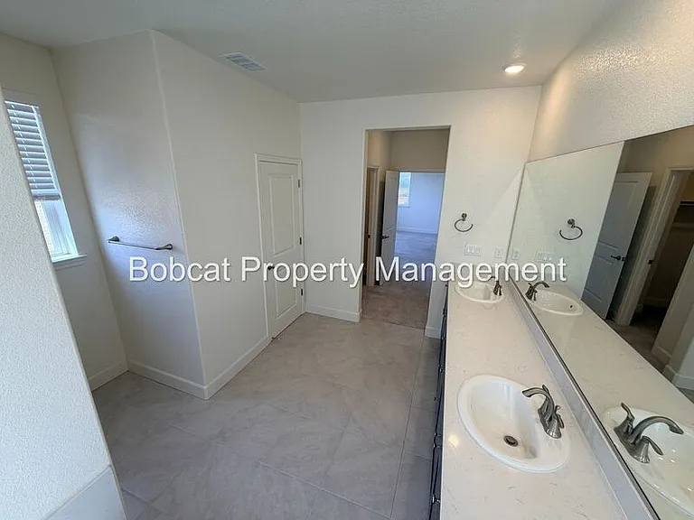 1751 Boundary Peak St — Photo 29