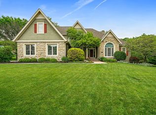 11202 W 140th Ter, Overland Park, KS 66221