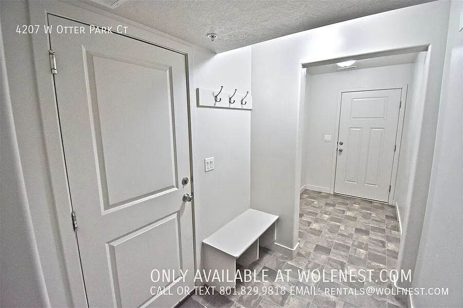 3 bed, 2.5 bath, 1512 sqft, $2,195 — Photo 2