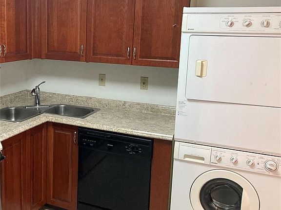 5th image of 1690 E Swan Cir