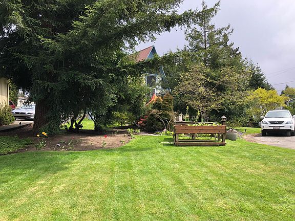 3rd image of 1410 E Lakeshore Dr #A