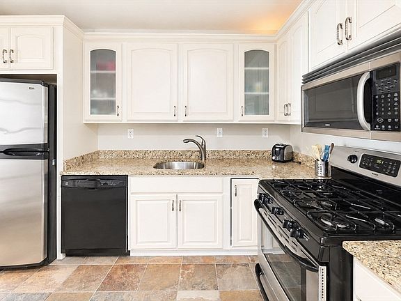 5th image of 227 Summit Ave APT W205