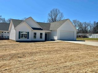 155 Paine Rd, Savannah, TN 38372