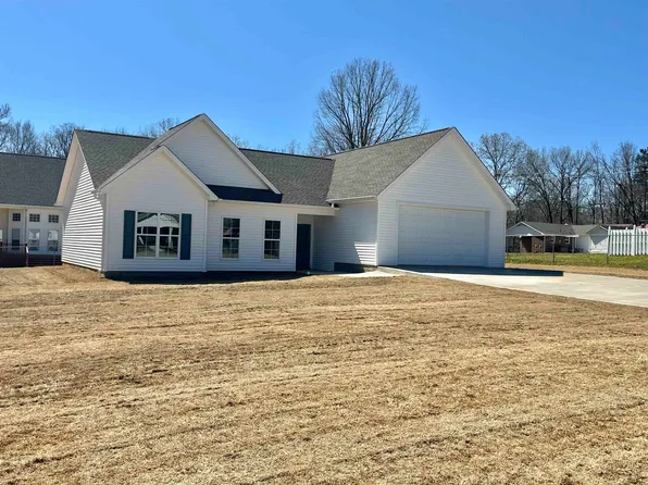 155 Paine Rd, Savannah, TN 38372