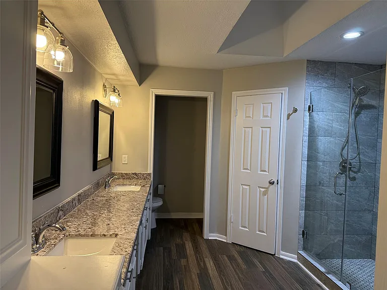 2234 Woodland Springs St — Photo 8