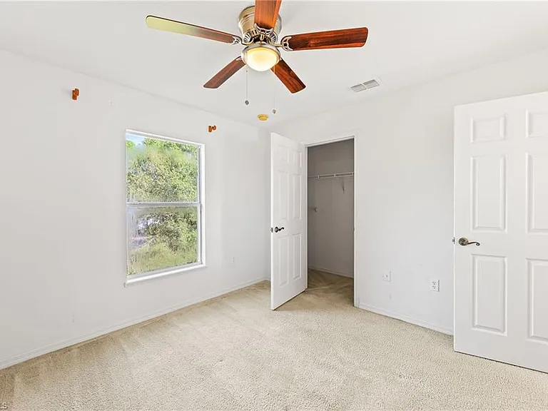 312 Lenz Ave S — Photo 5