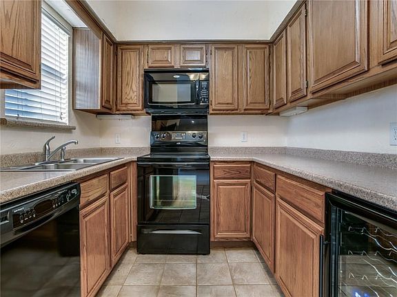 3rd image of 2740 Silver Creek Dr APT 120