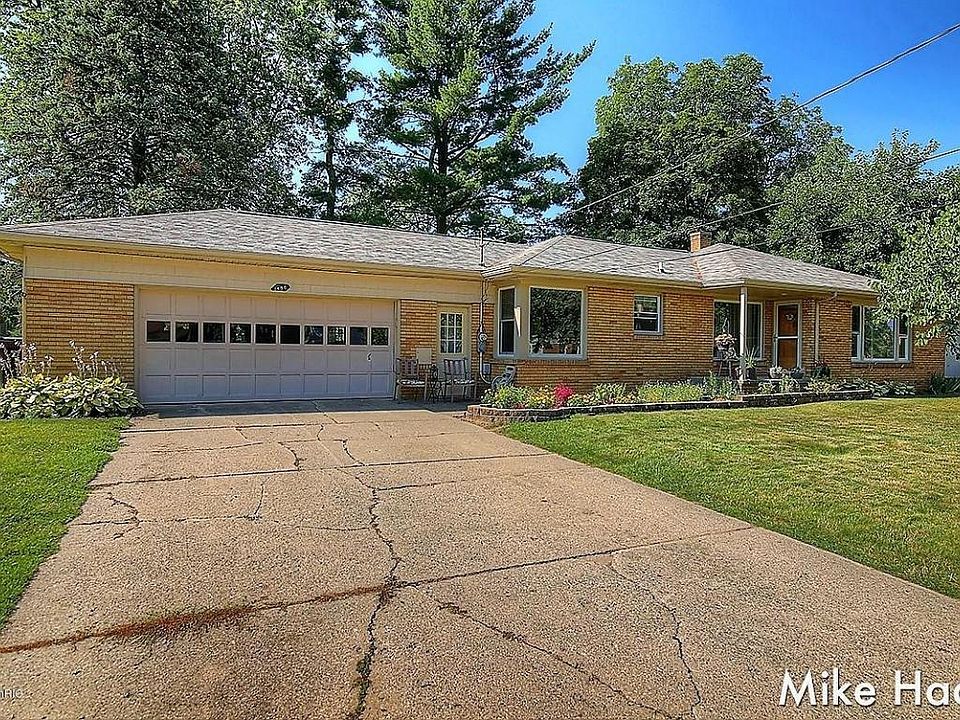 1st image of 1456 Pickett St SE