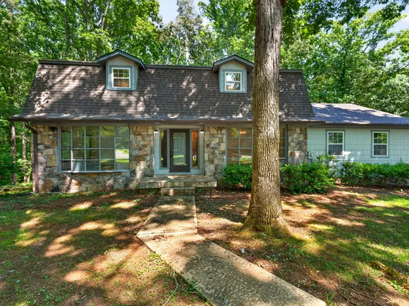466 Willow Oak Dr, Winchester, TN 37398