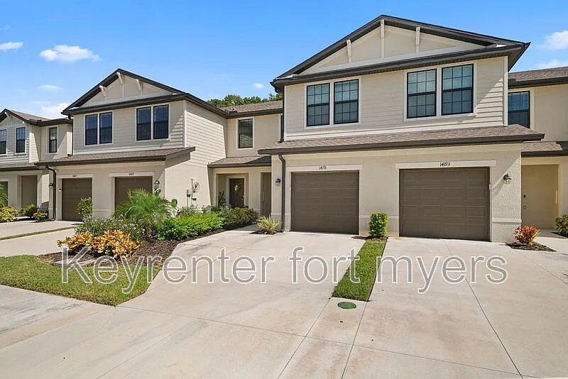 3 bed, 2.5 bath, 1378 sqft, $1,750 — Photo 2