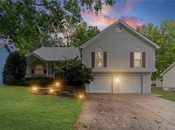 324 Regency Park St, Kearney, MO 64060