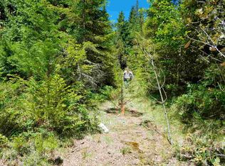 2490 Low Divide Rd, Crescent City, CA 95531