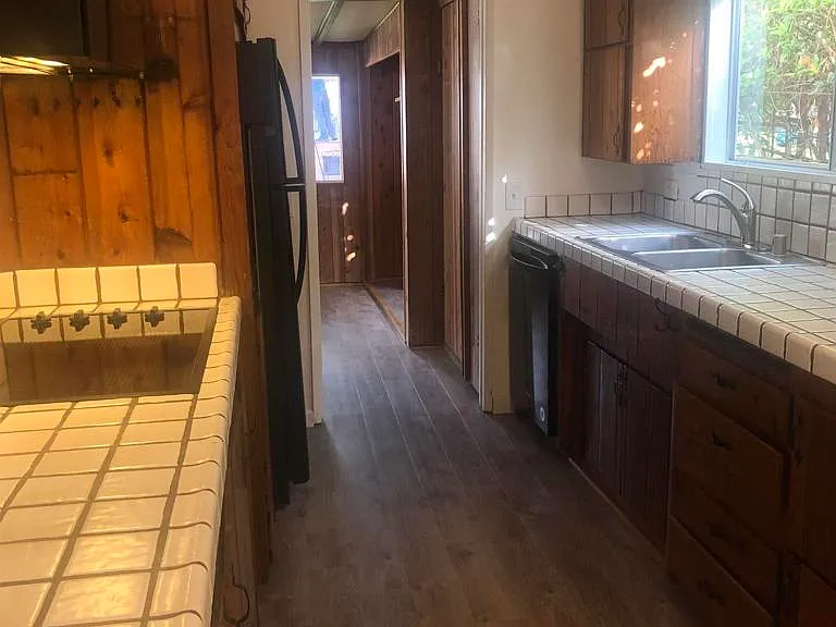 3535 Helix St — Photo 9