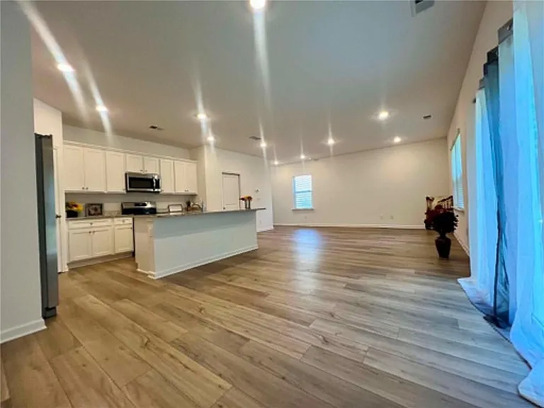 683 Evergreen Rd — Photo 23