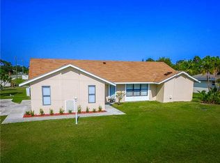 2392 SE Melaleuca Blvd, Port Saint Lucie, FL 34952