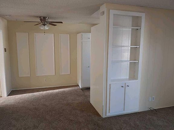 3rd image of 4424 Mississippi St #15